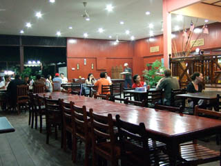 20070927PanubaRestaurantePorLaNoche-TiomanMalaysia.jpg