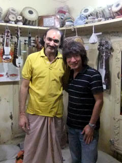 クリシュナの導き（バラナシ） 8 abril 2011 – 藤田浩司オフィシャルサイト